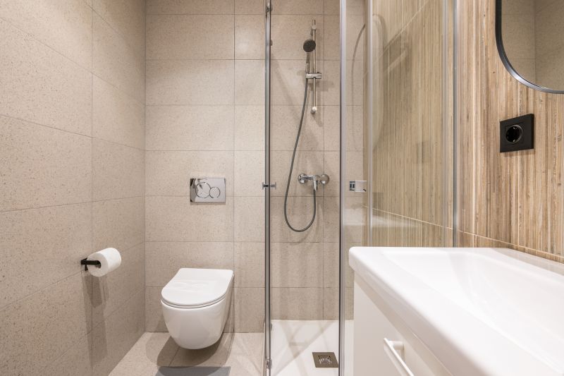 Shower with Space-Saving Sliding Door